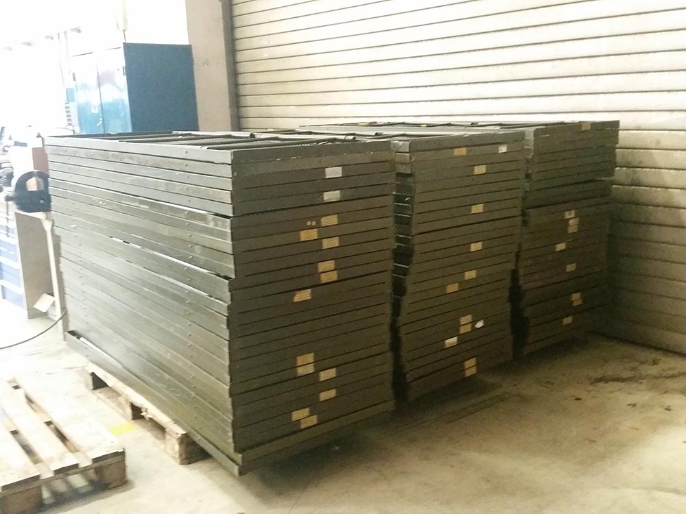 Bundeswehrbetten-gestapelt