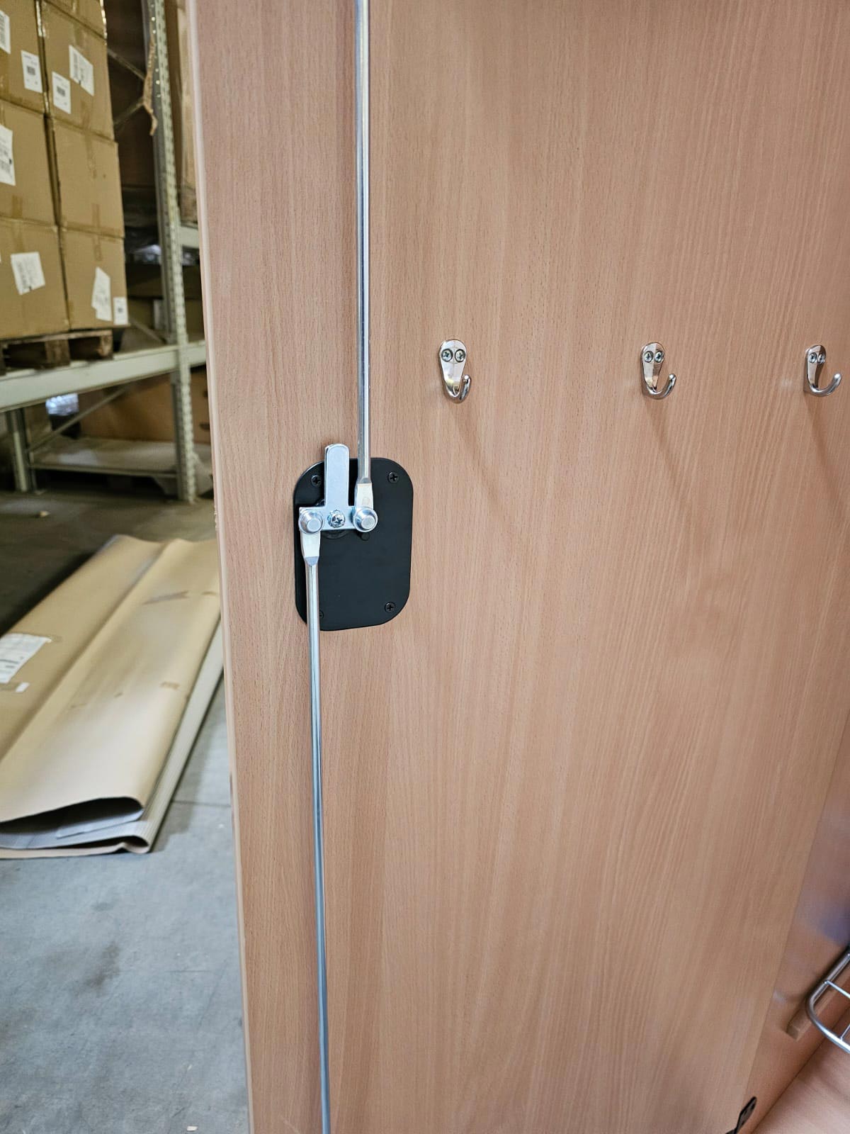 Original Bundeswehr Buche-Dekor Spind Tür Innenseite Original Bundeswehr Buche-Dekor Spind Tür Innenseite